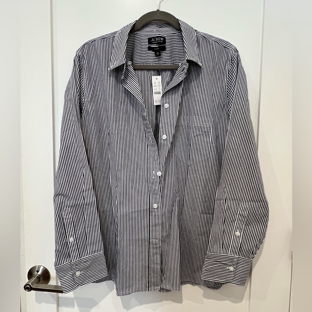 J. Crew classic poplin shirt. Navy stripe. NWT!